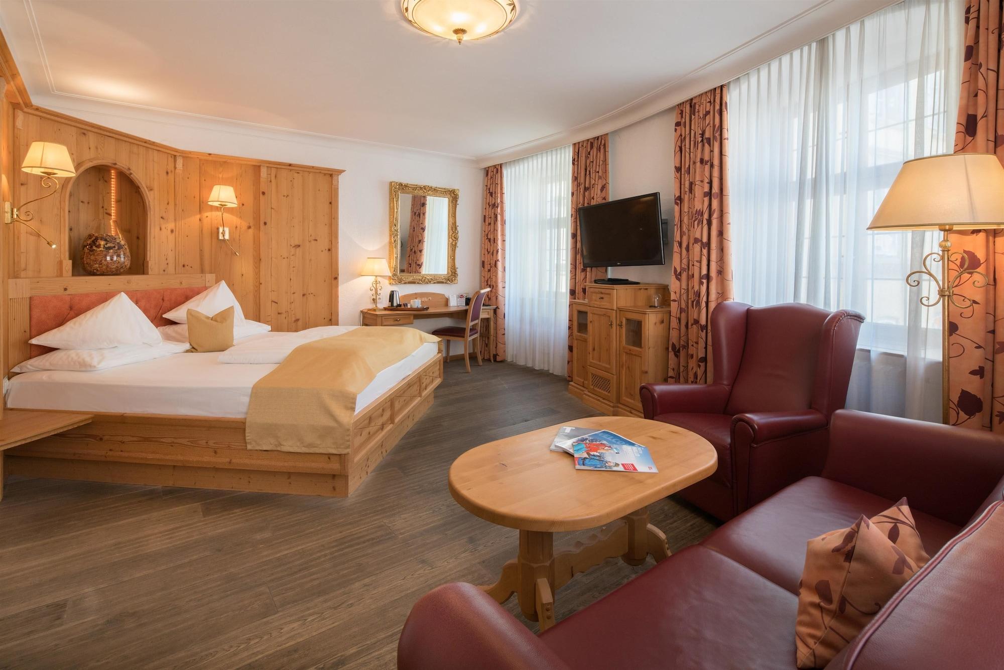 Hotel Goldener Adler, BW Signature Collection Инсбрук Экстерьер фото